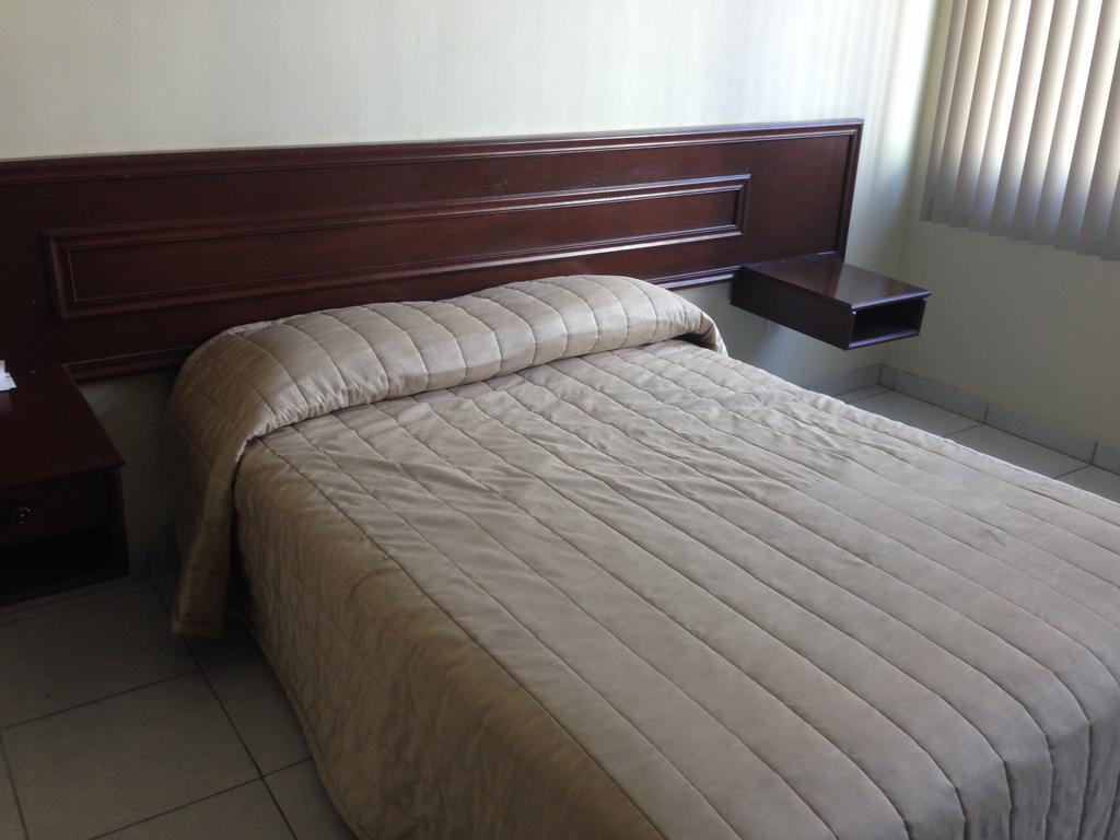 Hotel Plaza Sahuayo Екстериор снимка