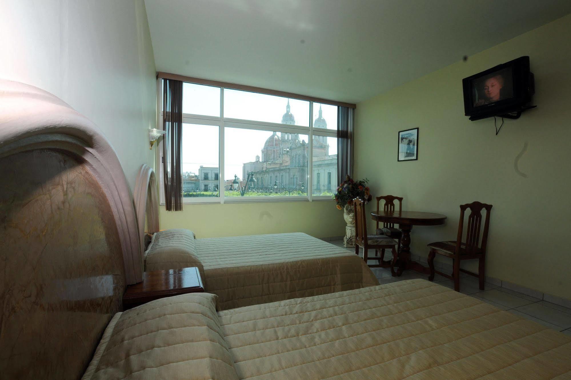 Hotel Plaza Sahuayo Екстериор снимка